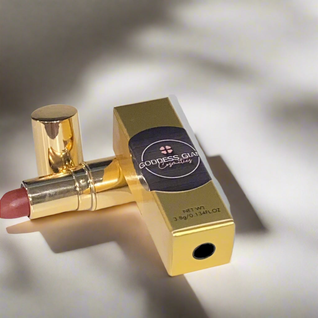 Matte Stay Gold Tube Lipstick: Long-Lasting, Bold, Luxe Lip Color