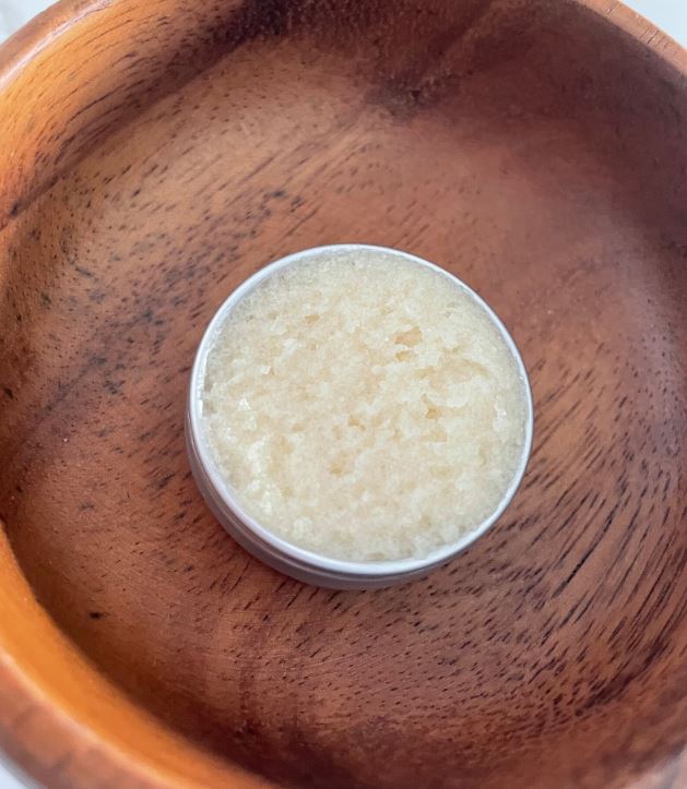 Manuka honey lip scrub