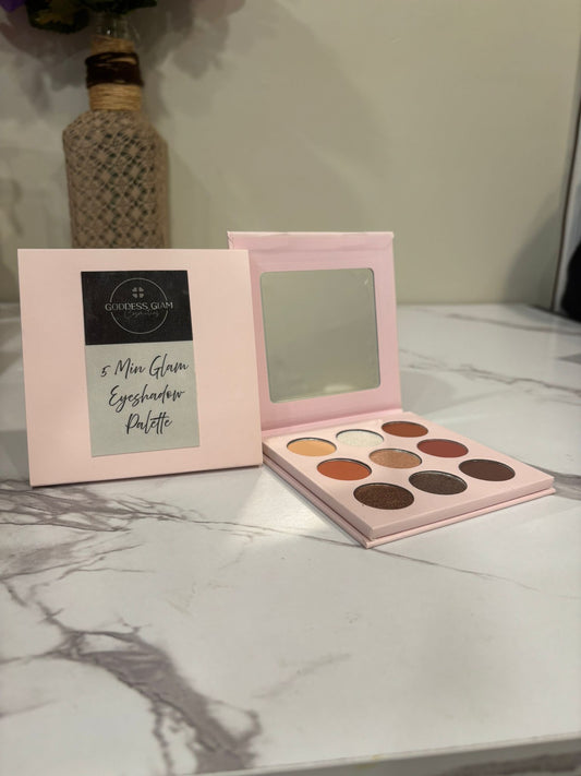 5 Minute Glam Eyeshadow Palette for Quick, Effortless Eye Looks